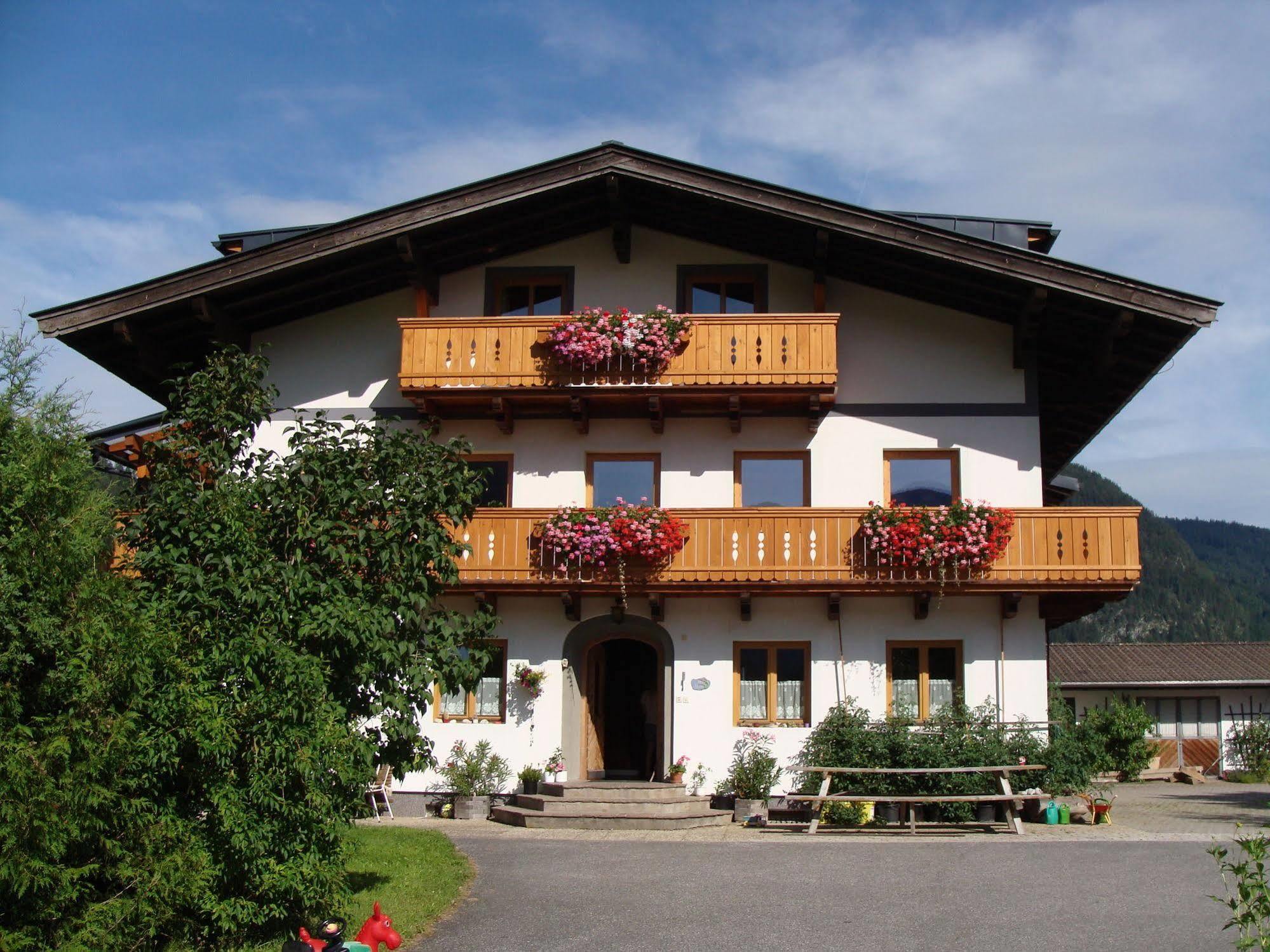 Zenauerhof Apartamento Sankt Martin bei Lofer Exterior foto